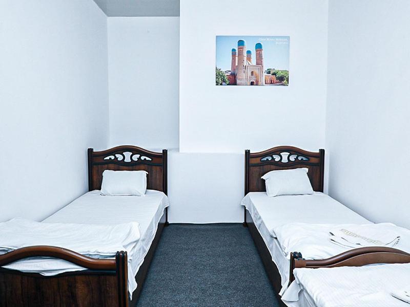 House De Moon Hostel Tashkent Ruang foto